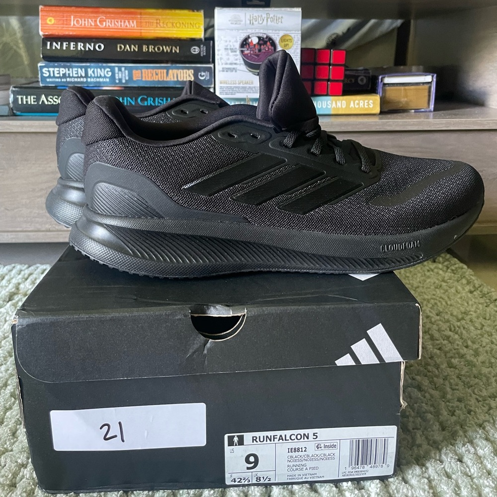 Adidas Triple Black Runfalcon 5 Athletic Sneakers size US9M